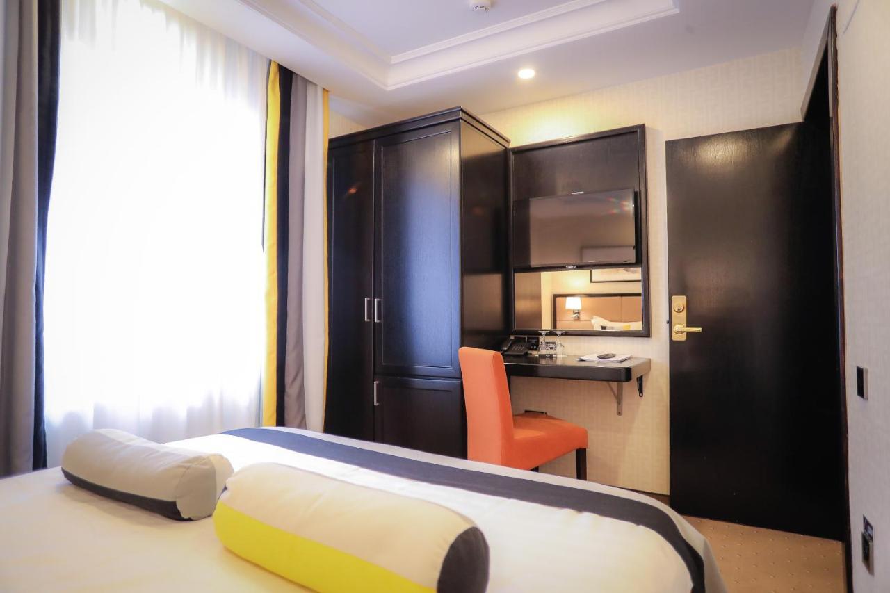 Royal Boutique Hotel Poiana Brasov Esterno foto