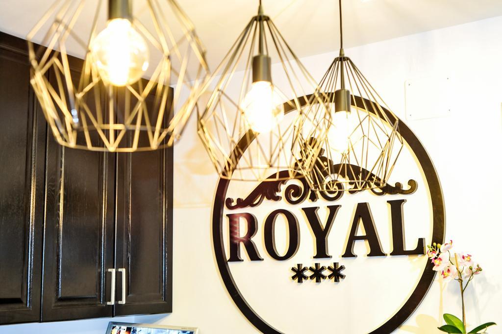 Royal Boutique Hotel Poiana Brasov Esterno foto